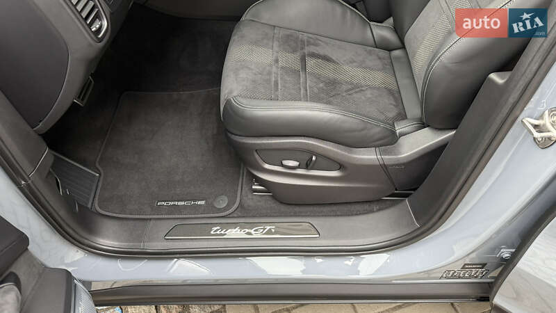 Позашляховик / Кросовер Porsche Cayenne Coupe 2022 в Дніпрі фото 47 Позашляховик / Кросовер Porsche Cayenne Coupe 2022 в Дніпрі