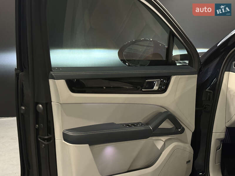 Позашляховик / Кросовер Porsche Cayenne Coupe 2021 в Одесі