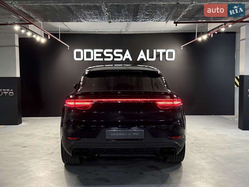 Позашляховик / Кросовер Porsche Cayenne Coupe 2021 в Одесі