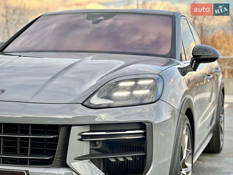 Внедорожник / Кроссовер Porsche Cayenne Coupe 2023 в Киеве фото 23 Внедорожник / Кроссовер Porsche Cayenne Coupe 2023 в Киеве
