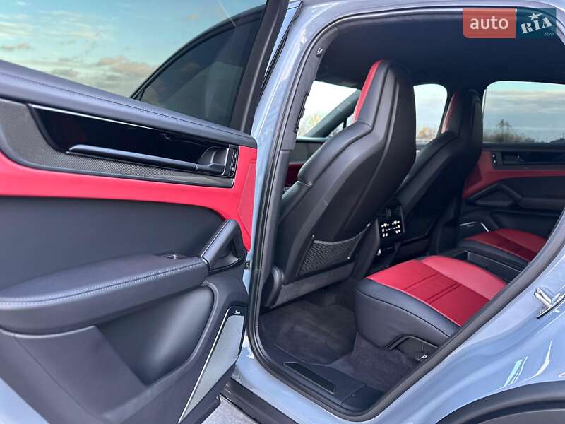 Внедорожник / Кроссовер Porsche Cayenne Coupe 2023 в Киеве фото 56 Внедорожник / Кроссовер Porsche Cayenne Coupe 2023 в Киеве