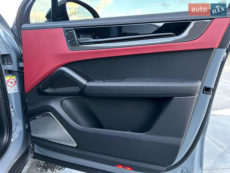 Внедорожник / Кроссовер Porsche Cayenne Coupe 2023 в Киеве фото 66 Внедорожник / Кроссовер Porsche Cayenne Coupe 2023 в Киеве
