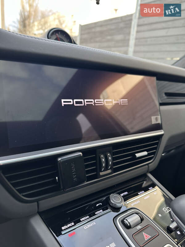 Позашляховик / Кросовер Porsche Cayenne Coupe 2022 в Києві