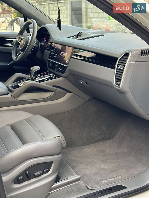 Позашляховик / Кросовер Porsche Cayenne Coupe 2022 в Києві