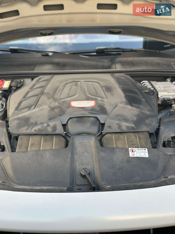 Позашляховик / Кросовер Porsche Cayenne Coupe 2022 в Києві