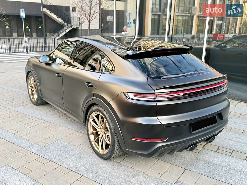 Позашляховик / Кросовер Porsche Cayenne Coupe 2024 в Києві фото 12 Позашляховик / Кросовер Porsche Cayenne Coupe 2024 в Києві
