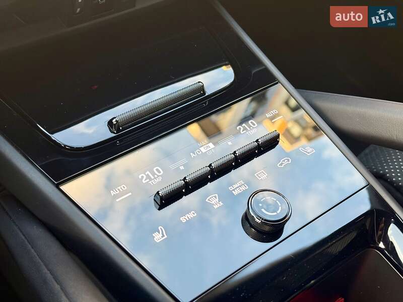 Позашляховик / Кросовер Porsche Cayenne Coupe 2024 в Києві фото 42 Позашляховик / Кросовер Porsche Cayenne Coupe 2024 в Києві