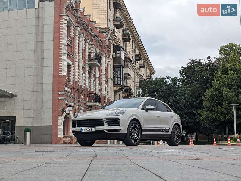 Porsche Cayenne Coupe 2021
