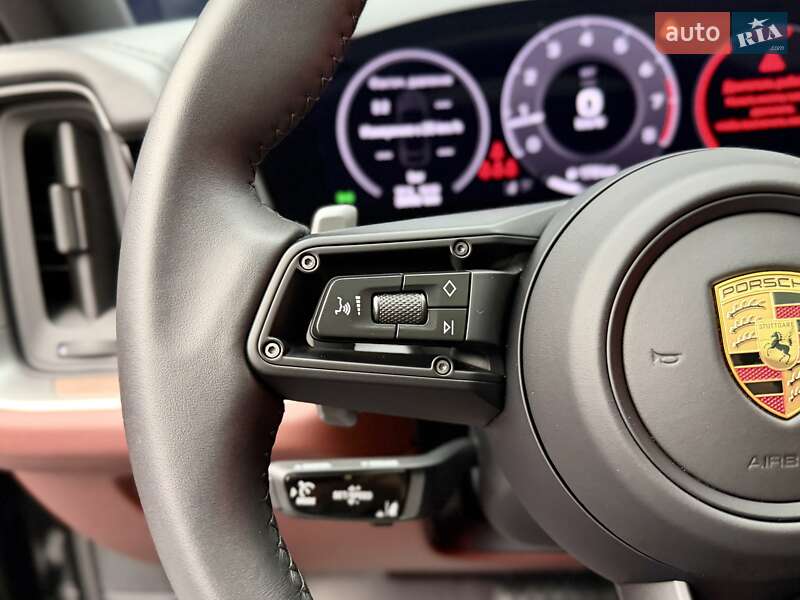 Внедорожник / Кроссовер Porsche Cayenne Coupe 2025 в Киеве фото 32 Внедорожник / Кроссовер Porsche Cayenne Coupe 2025 в Киеве