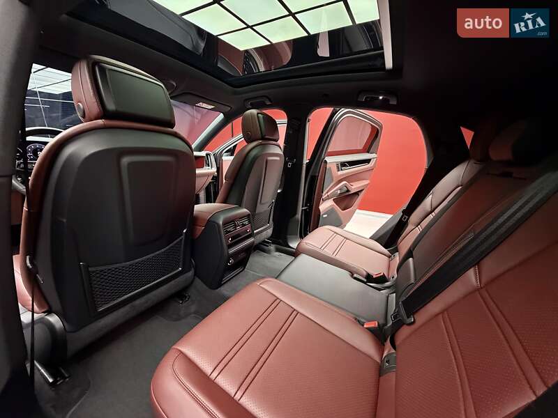 Внедорожник / Кроссовер Porsche Cayenne Coupe 2025 в Киеве фото 46 Внедорожник / Кроссовер Porsche Cayenne Coupe 2025 в Киеве