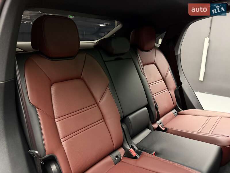 Внедорожник / Кроссовер Porsche Cayenne Coupe 2025 в Киеве фото 50 Внедорожник / Кроссовер Porsche Cayenne Coupe 2025 в Киеве