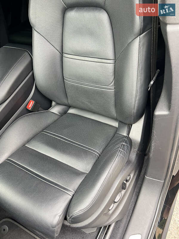 Внедорожник / Кроссовер Porsche Cayenne Coupe 2023 в Киеве фото 31 Внедорожник / Кроссовер Porsche Cayenne Coupe 2023 в Киеве