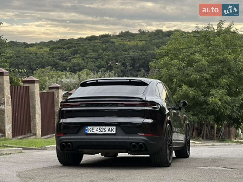 Внедорожник / Кроссовер Porsche Cayenne Coupe 2023 в Киеве фото 54 Внедорожник / Кроссовер Porsche Cayenne Coupe 2023 в Киеве