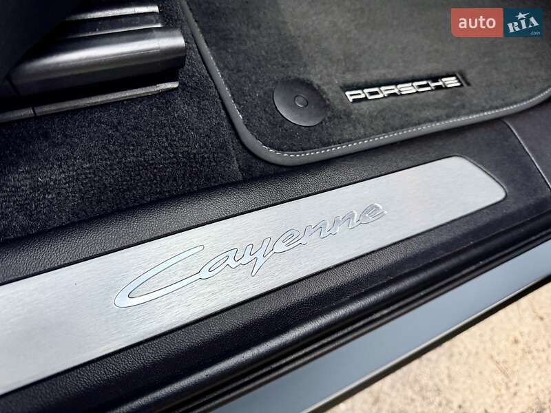 Внедорожник / Кроссовер Porsche Cayenne Coupe 2024 в Киеве фото 75 Внедорожник / Кроссовер Porsche Cayenne Coupe 2024 в Киеве