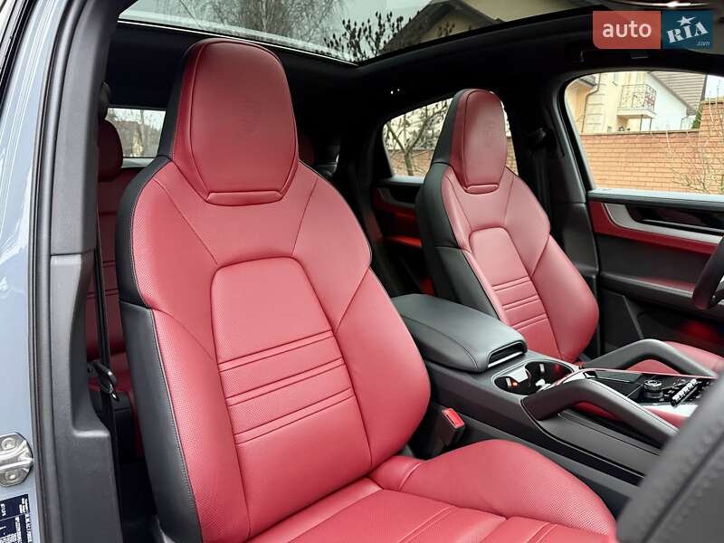 Внедорожник / Кроссовер Porsche Cayenne Coupe 2024 в Киеве фото 80 Внедорожник / Кроссовер Porsche Cayenne Coupe 2024 в Киеве