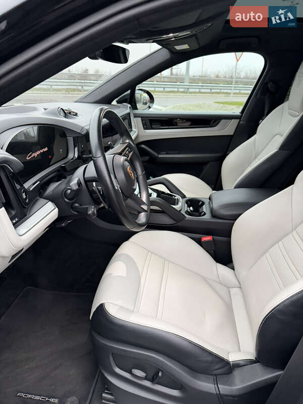 Внедорожник / Кроссовер Porsche Cayenne Coupe 2023 в Буче