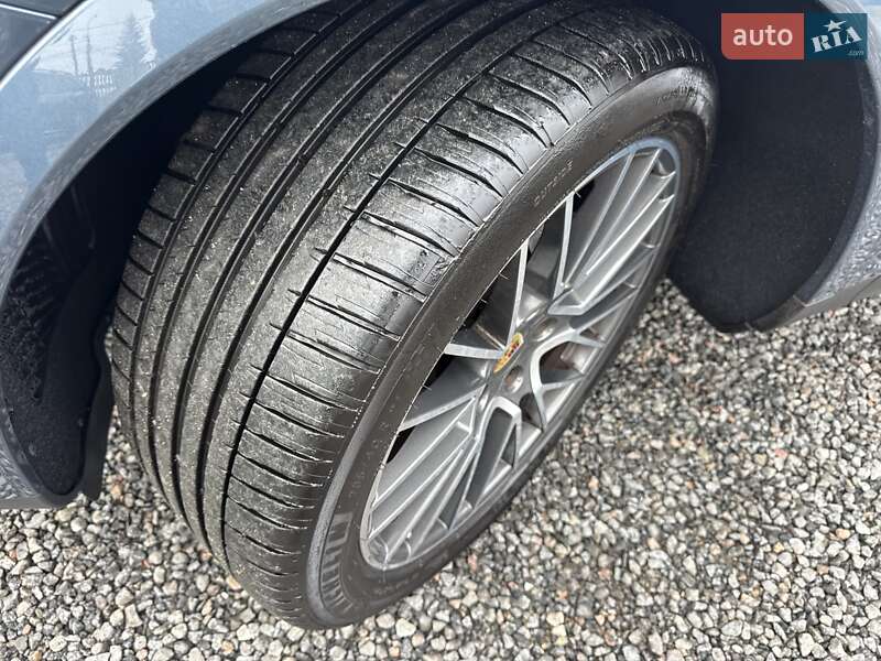 Внедорожник / Кроссовер Porsche Cayenne Coupe 2020 в Тернополе