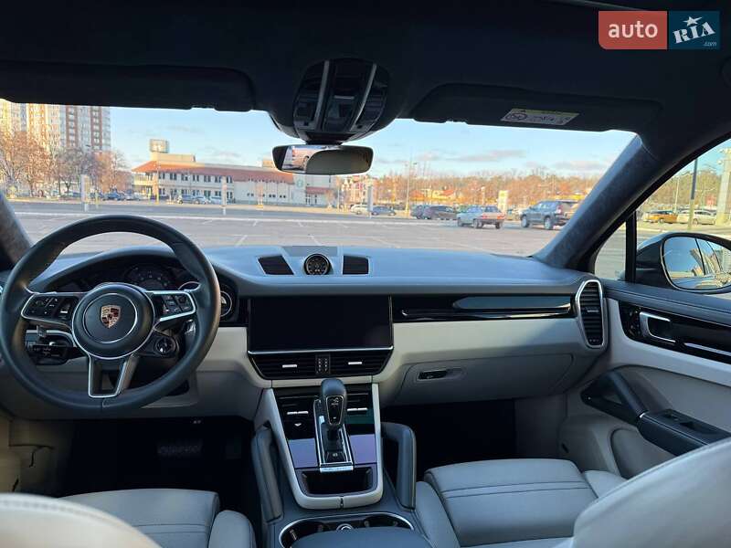 Внедорожник / Кроссовер Porsche Cayenne Coupe 2020 в Киеве