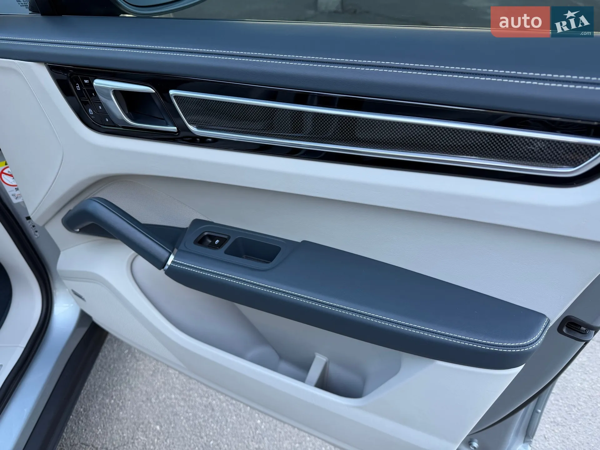 2019 Porsche Cayenne Coupe - мініатюра 27