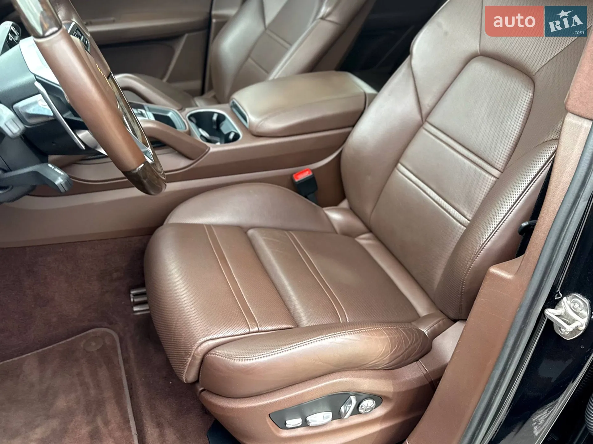 2021 Porsche Cayenne Coupe - мініатюра 12