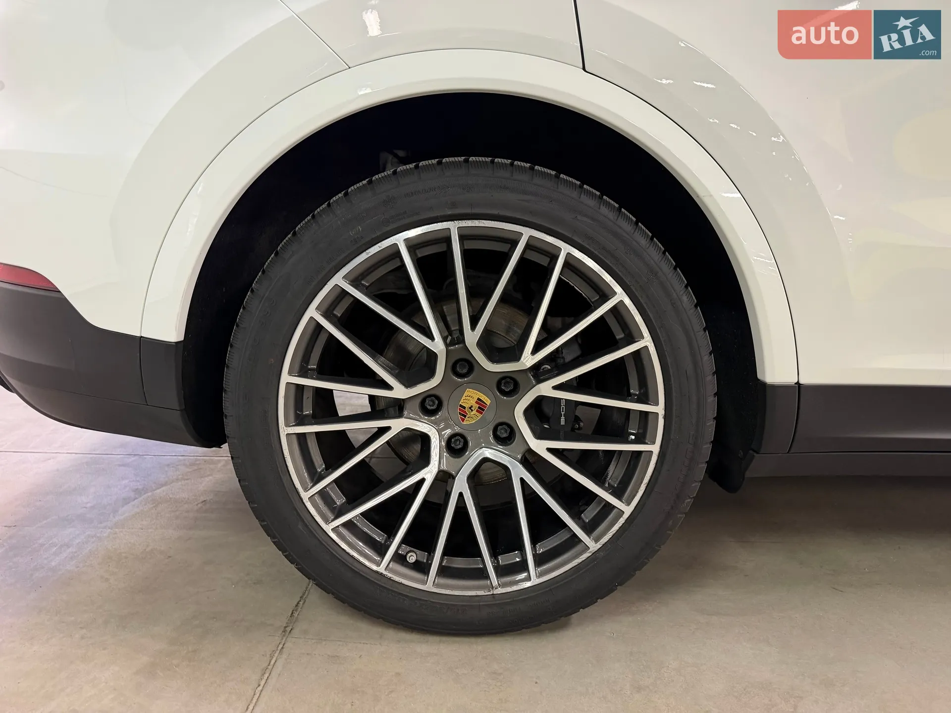 2020 Porsche Cayenne Coupe - мініатюра 18