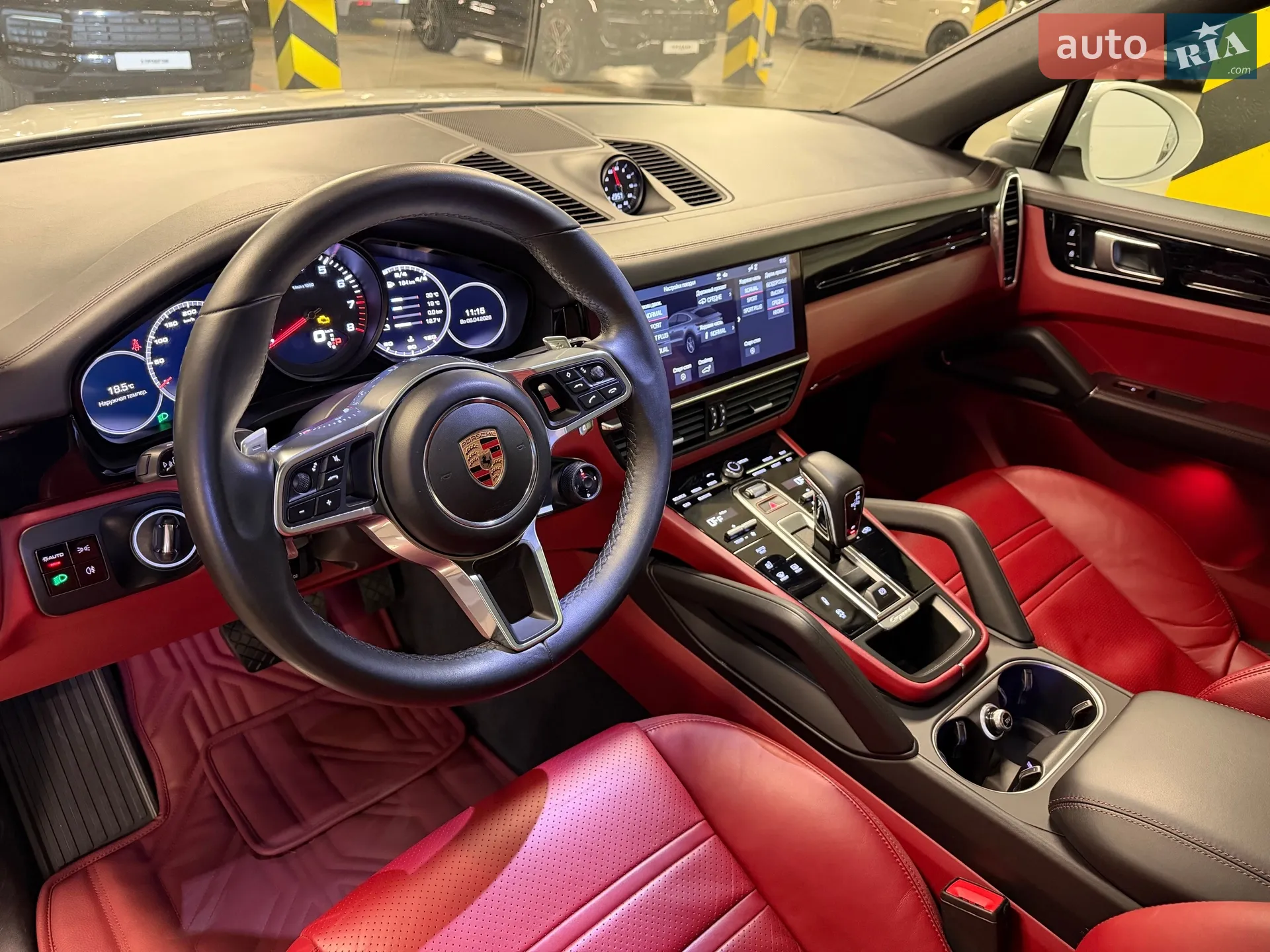 2020 Porsche Cayenne Coupe - мініатюра 27