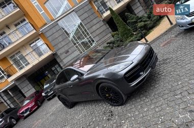 Внедорожник / Кроссовер Porsche Cayenne Coupe 2020 в Киеве