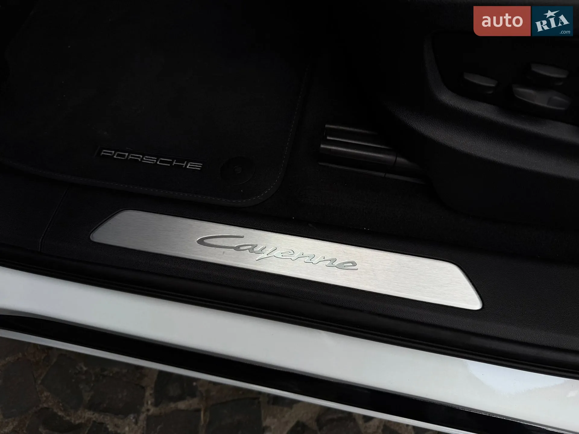 2024 Porsche Cayenne Coupe - мініатюра 31