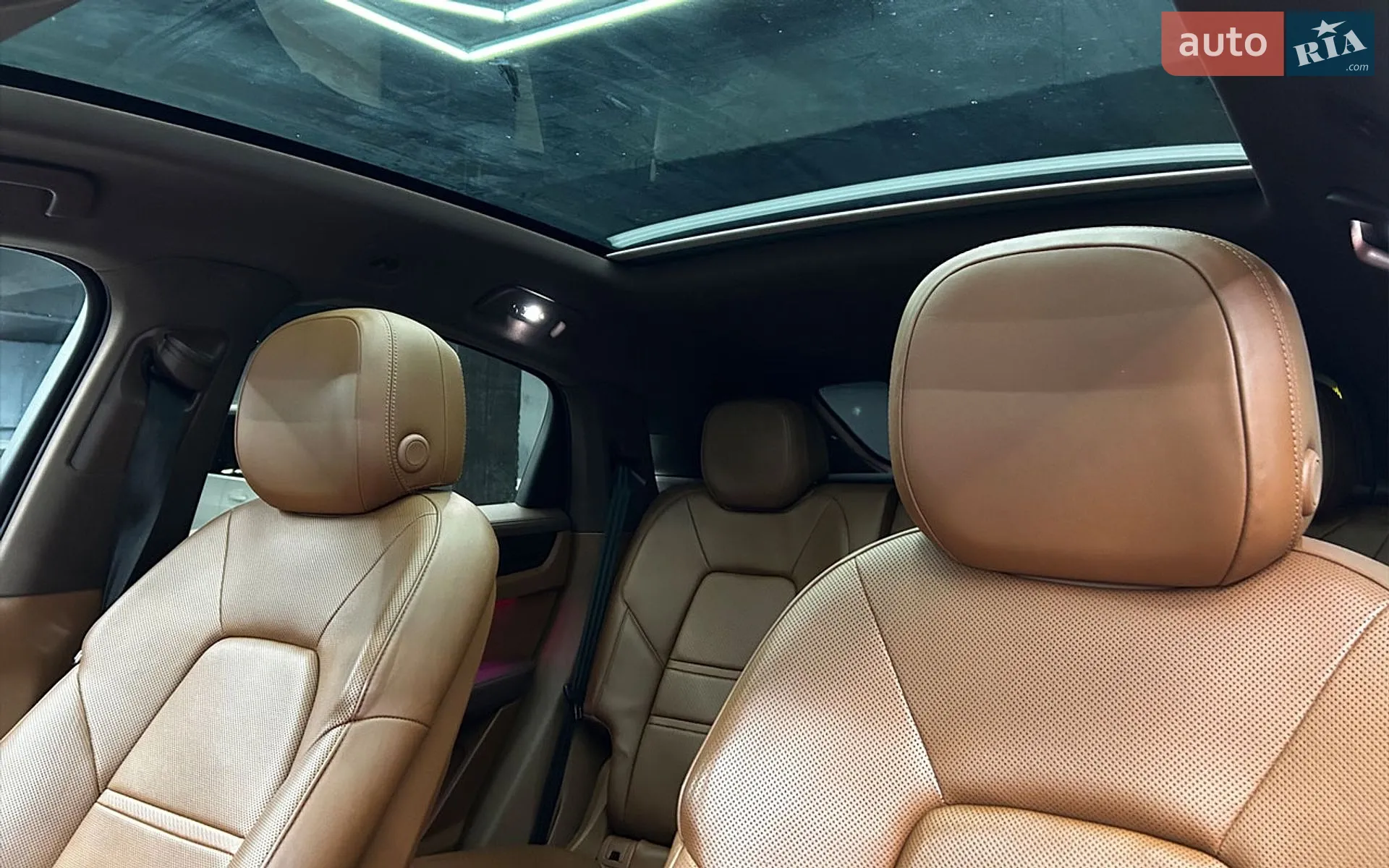 2022 Porsche Cayenne Coupe - мініатюра 9