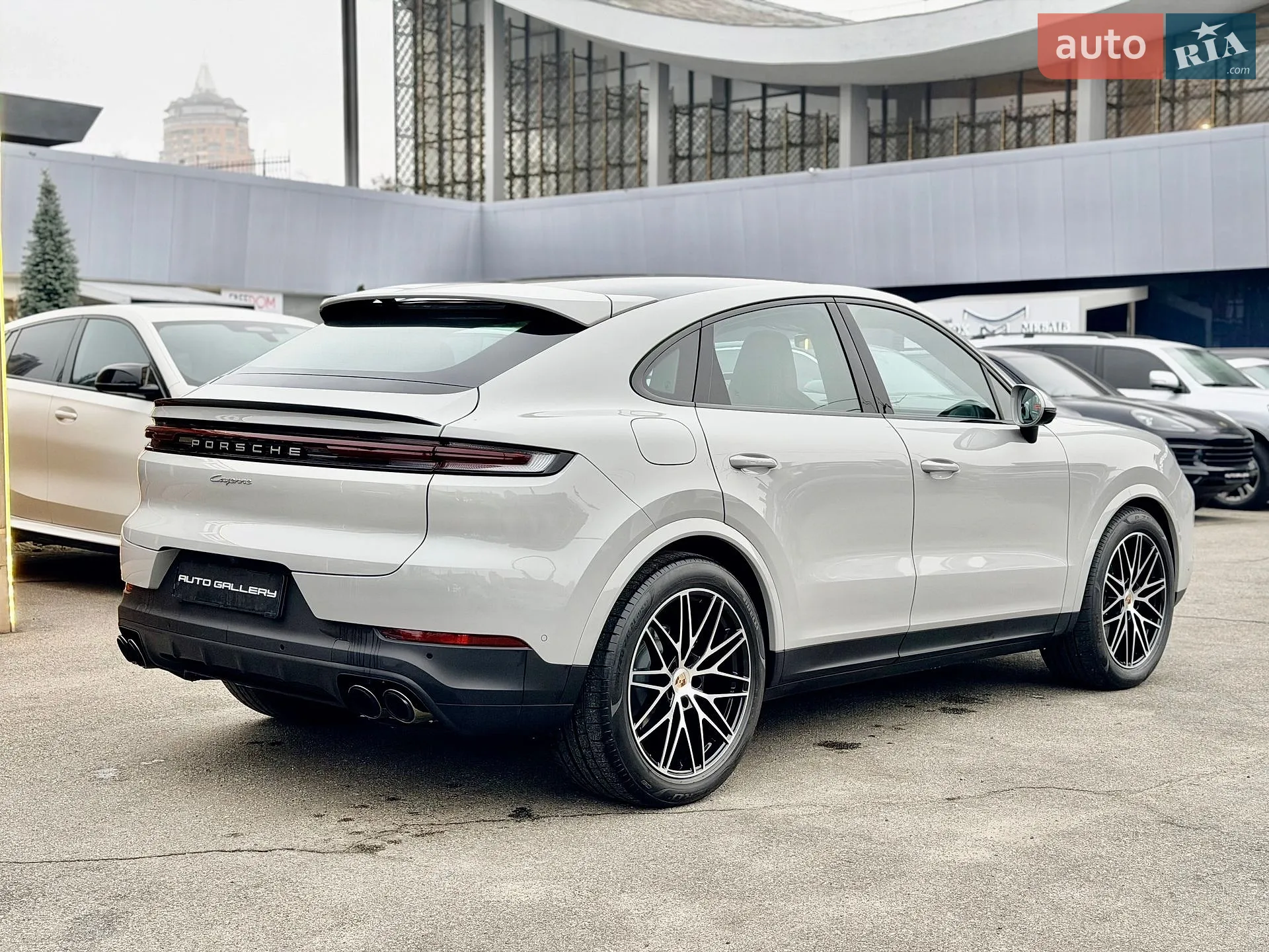 2024 Porsche Cayenne Coupe - мініатюра 12