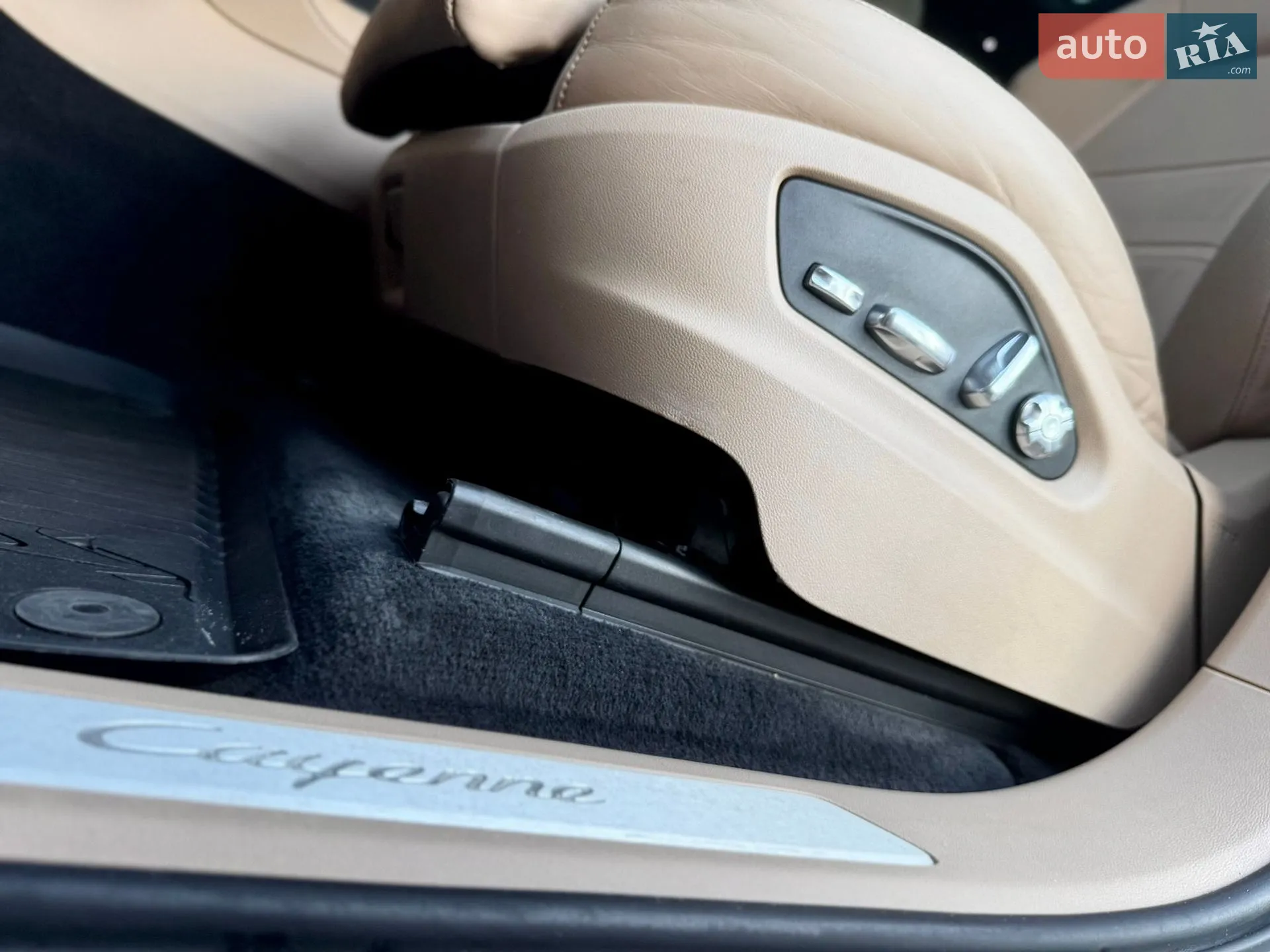 2019 Porsche Cayenne Coupe - мініатюра 37