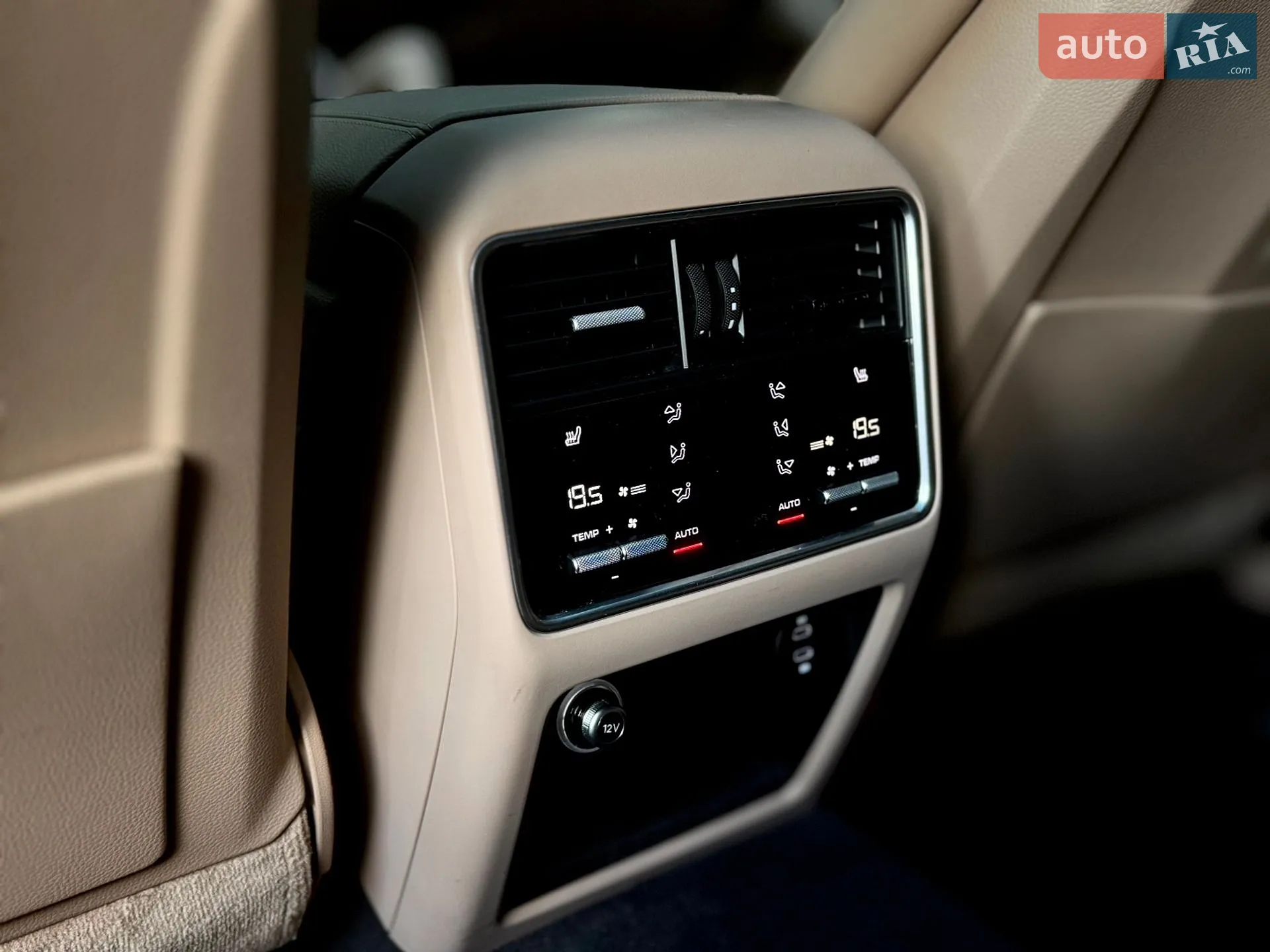 2019 Porsche Cayenne Coupe - мініатюра 43