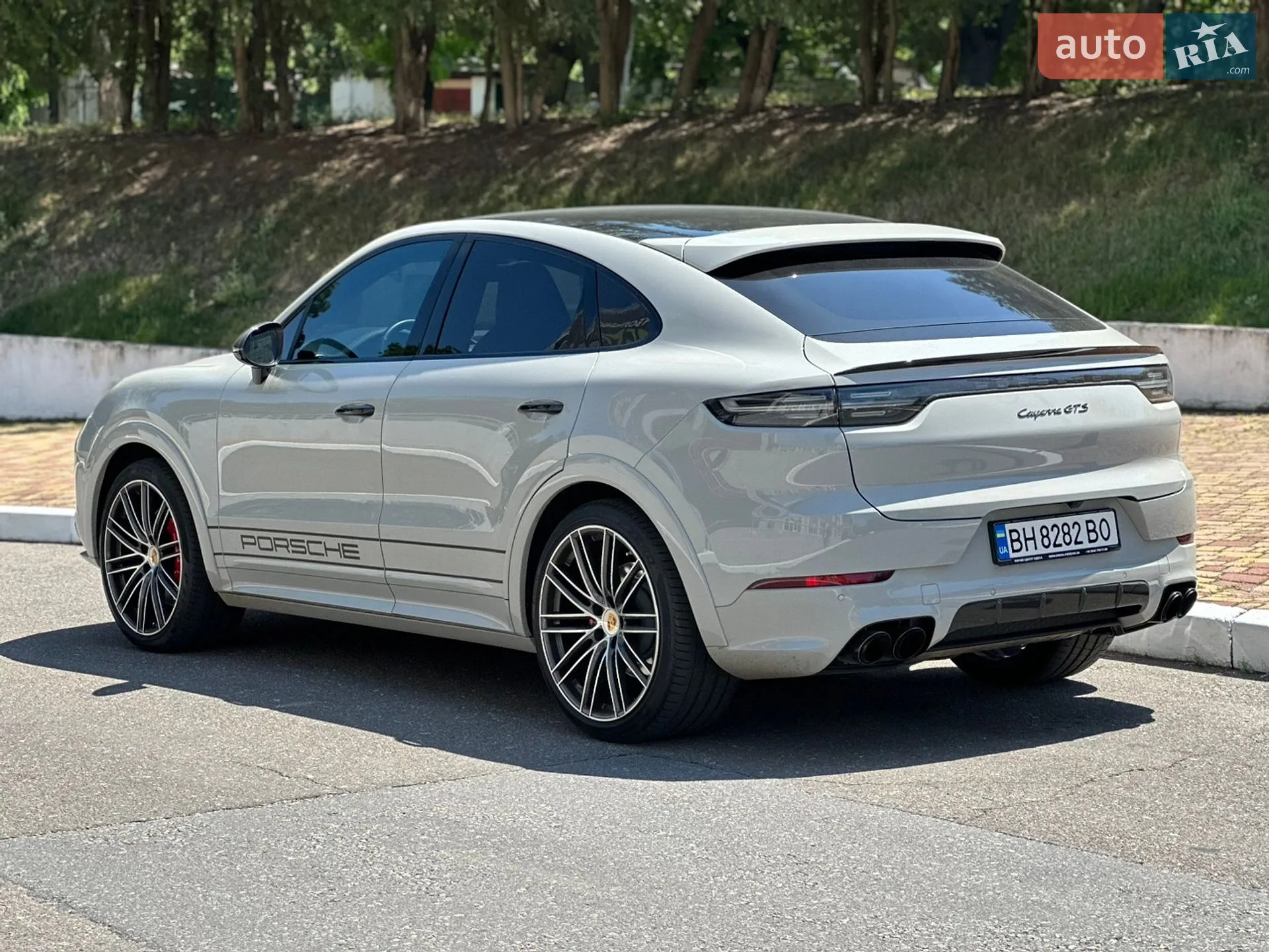 2022 Porsche Cayenne Coupe - мініатюра 4