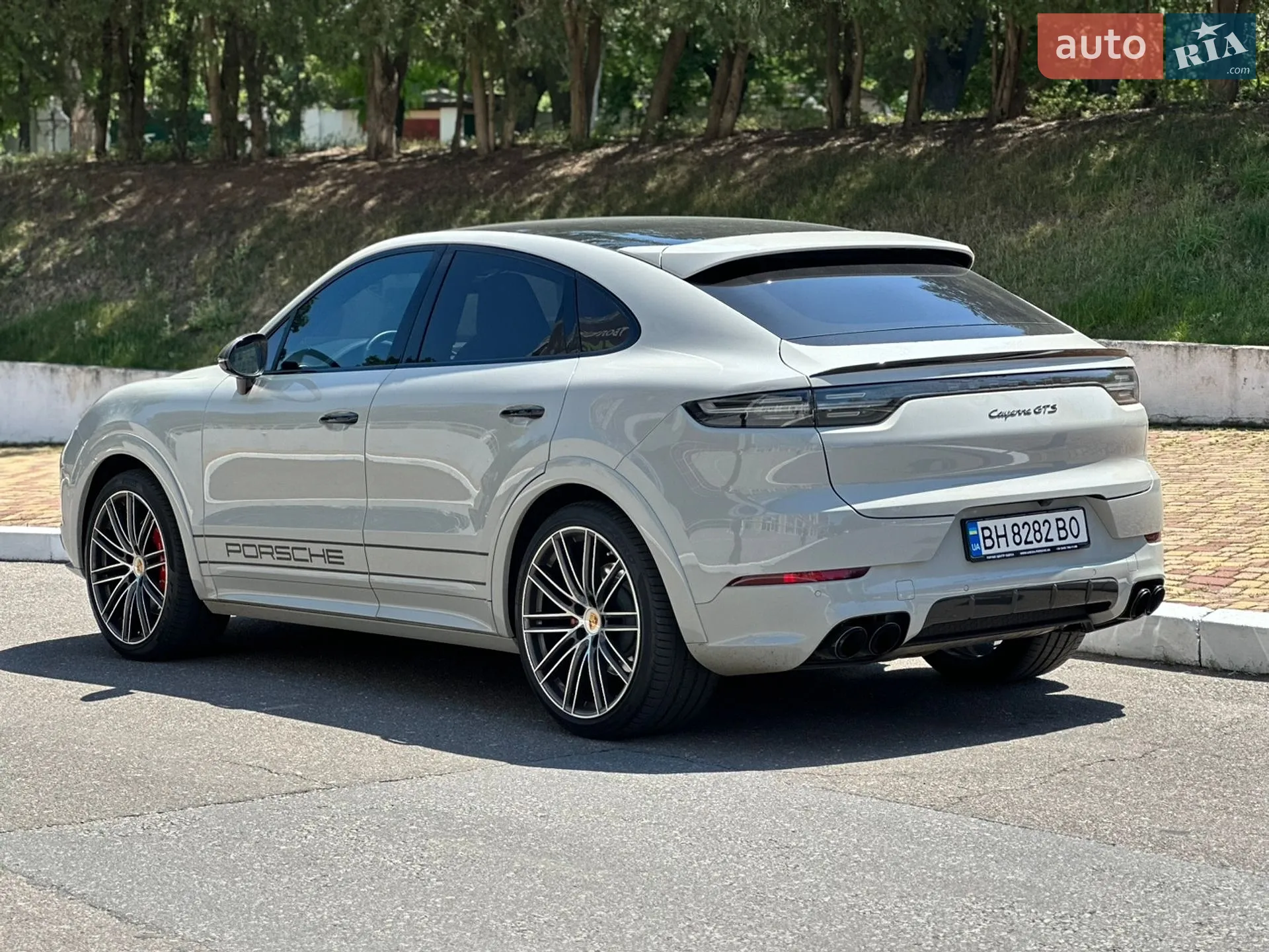 2022 Porsche Cayenne Coupe - мініатюра 5