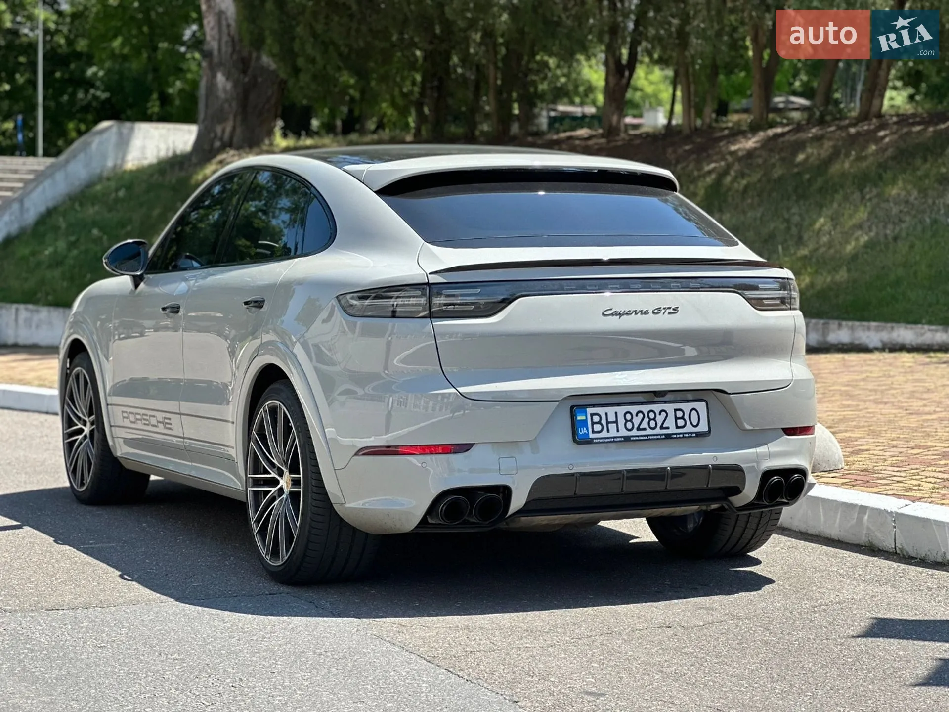 2022 Porsche Cayenne Coupe - мініатюра 7