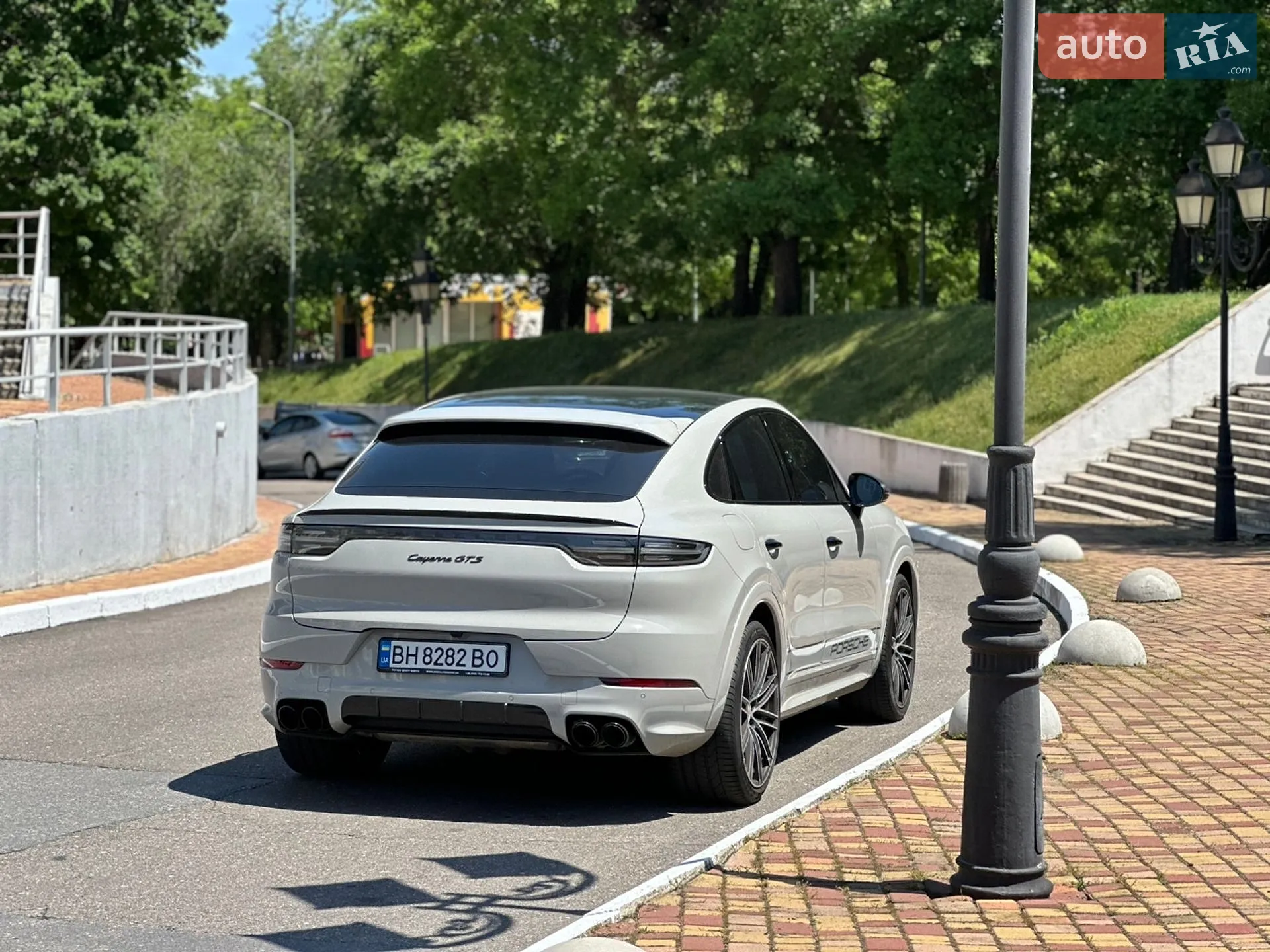 2022 Porsche Cayenne Coupe - мініатюра 12