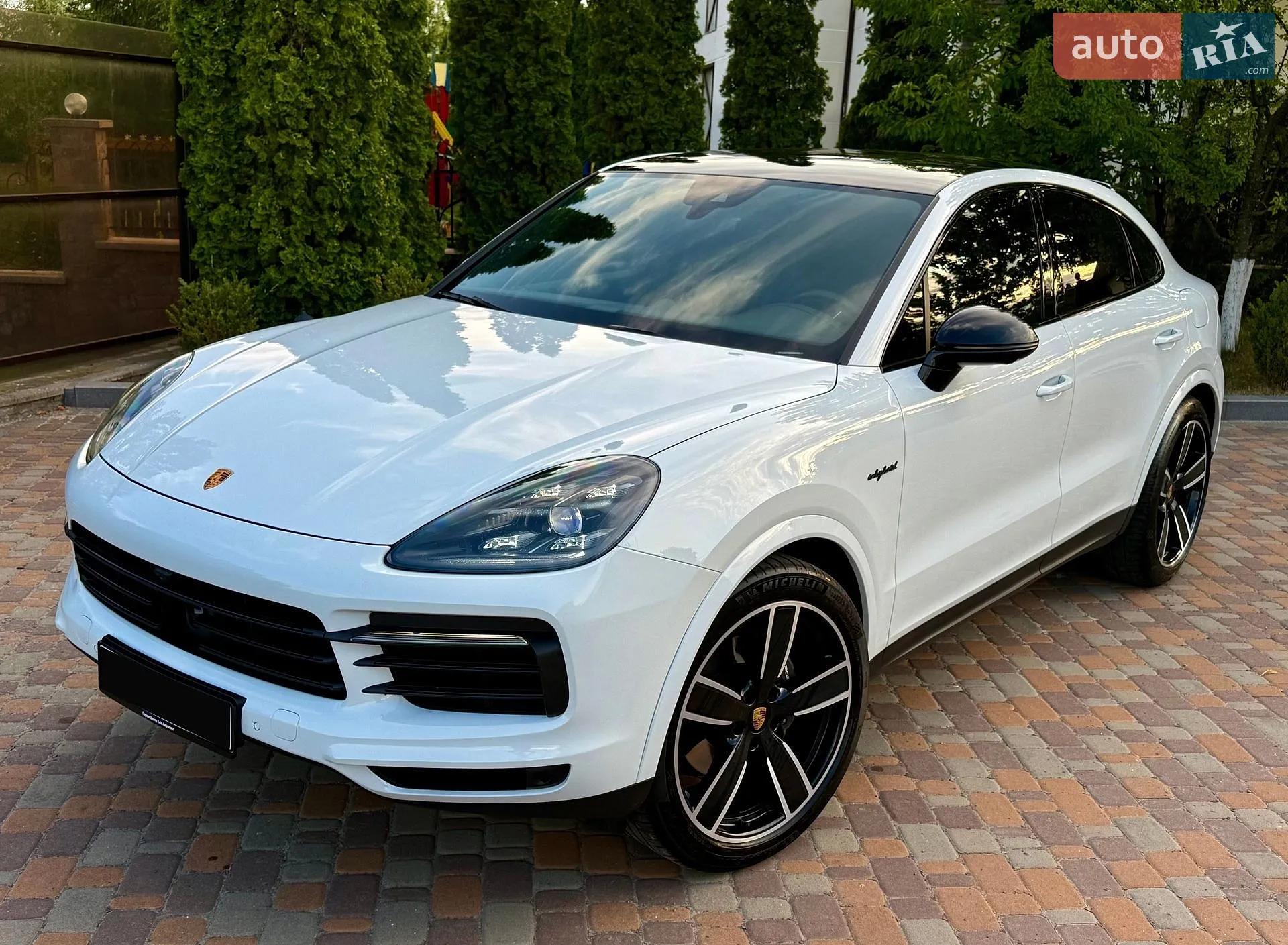 2022 Porsche Cayenne Coupe - мініатюра 2