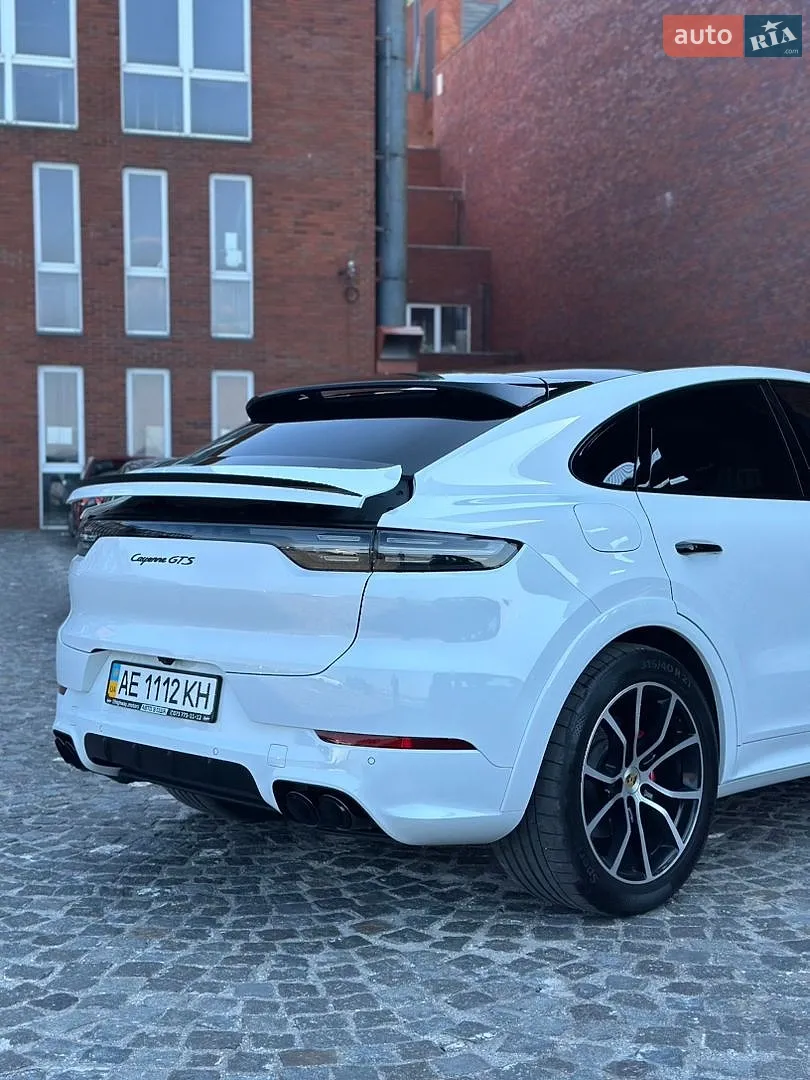 2020 Porsche Cayenne Coupe - мініатюра 9
