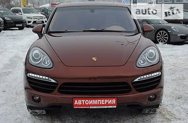 Внедорожник / Кроссовер Porsche Cayenne 2014 в Киеве