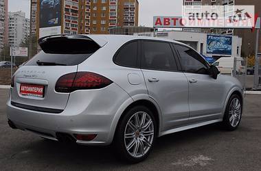 Универсал Porsche Cayenne 2013 в Киеве