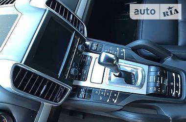 Позашляховик / Кросовер Porsche Cayenne 2011 в 