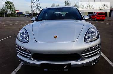 Внедорожник / Кроссовер Porsche Cayenne 2013 в Киеве