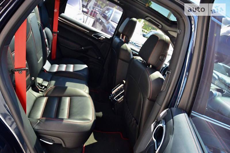 Позашляховик / Кросовер Porsche Cayenne 2013 в Одесі