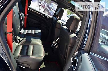 Позашляховик / Кросовер Porsche Cayenne 2013 в 