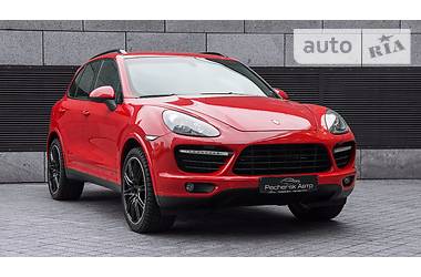 Внедорожник / Кроссовер Porsche Cayenne 2013 в Киеве