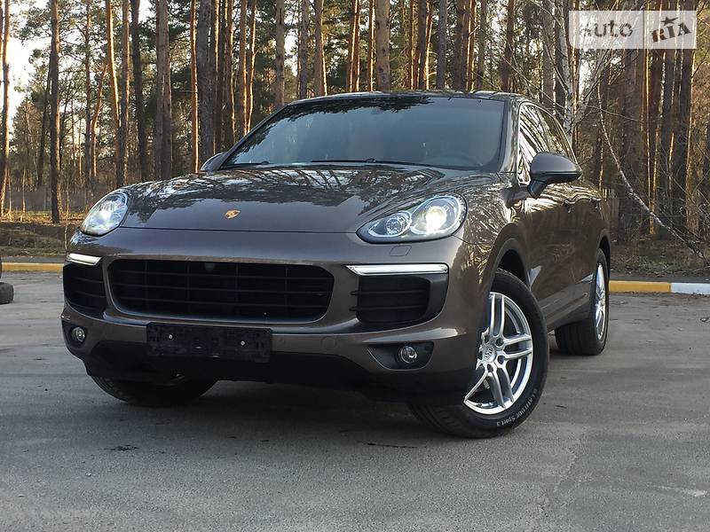 Porsche Cayenne 2015 года