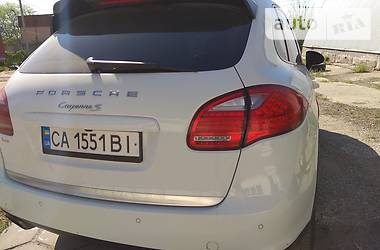 Позашляховик / Кросовер Porsche Cayenne 2013 в Києві