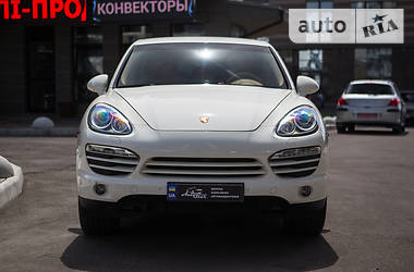 Внедорожник / Кроссовер Porsche Cayenne 2010 в Киеве