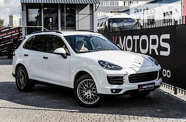 Внедорожник / Кроссовер Porsche Cayenne 2017 в Киеве