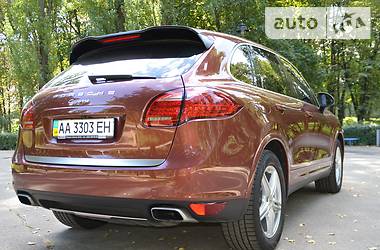 Внедорожник / Кроссовер Porsche Cayenne 2010 в Киеве